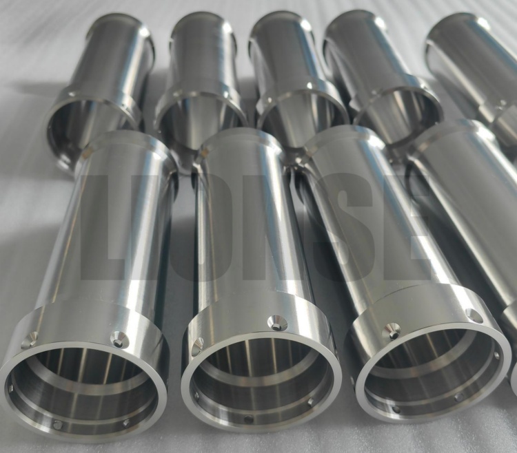 لماذا يعتبر التيتانيوم مادة مثالية لهندسة السفن؟